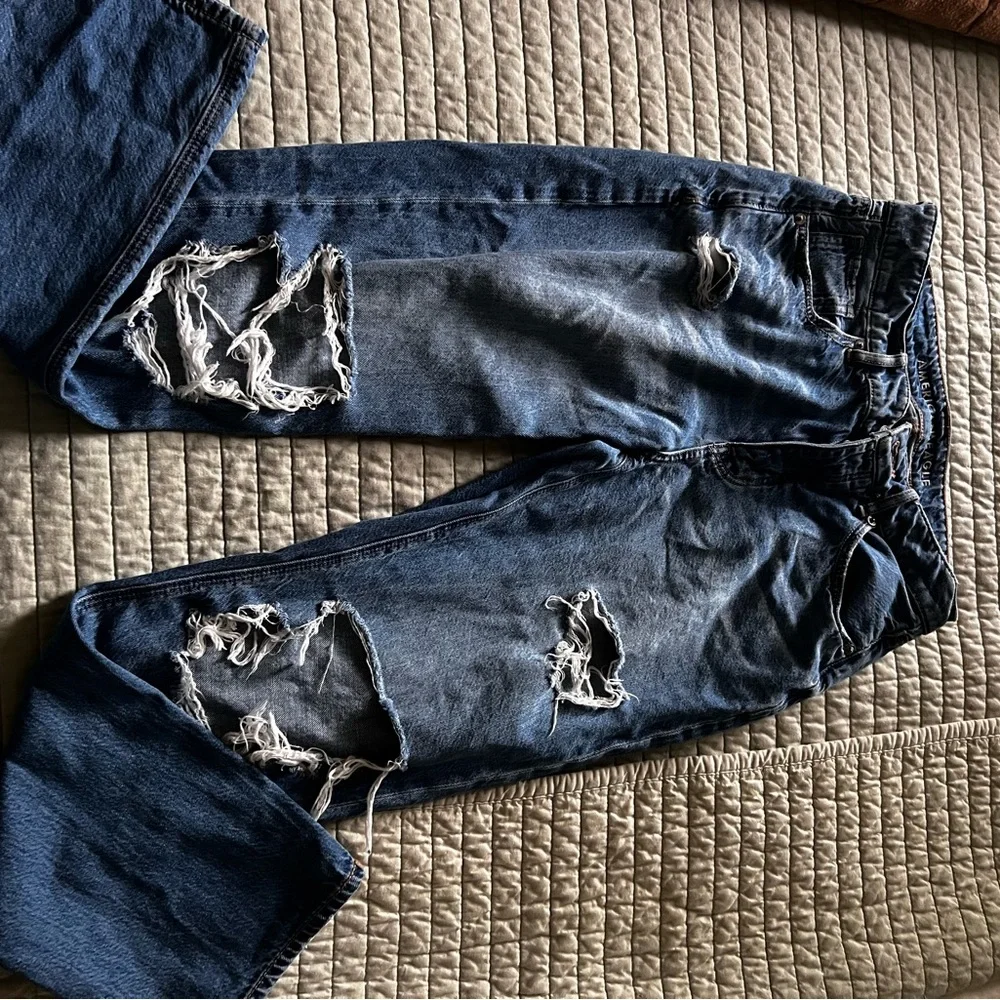 American Eagle Outfitters Dark Blue Distressed Boyfriend Jeans - Picture 6 of 6